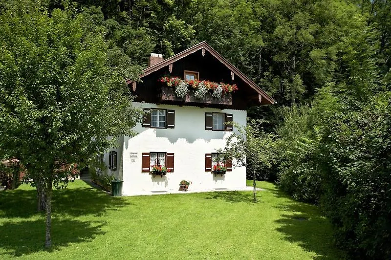 Ferienwohnungen am Märchenpark Marquartstein 0*,  Deutschland
